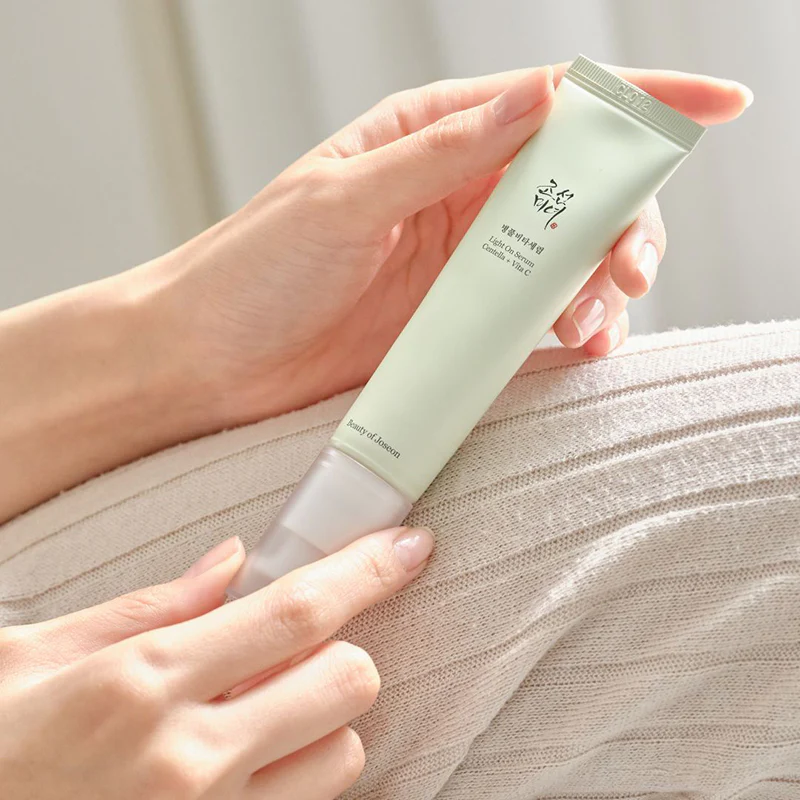 Light On Serum Centella + Vita C - Image 13