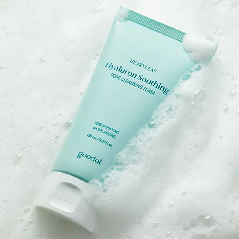 Heartleaf Hyaluron Soothing Pore Cleansing Foam - Image 3