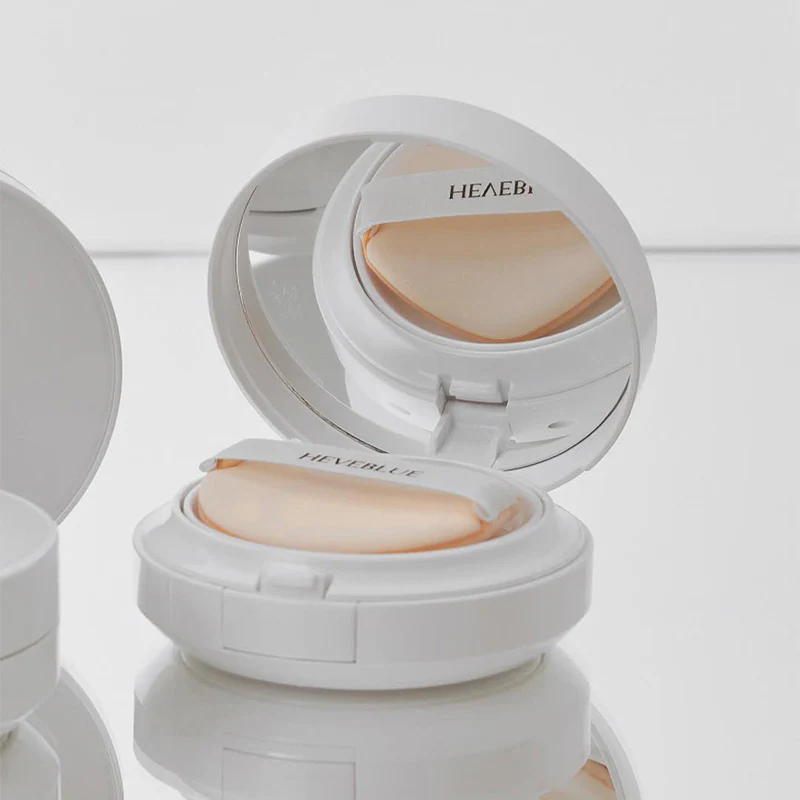 Penta Berry Panthenol Repair Glow Foundation Cushion - Image 2