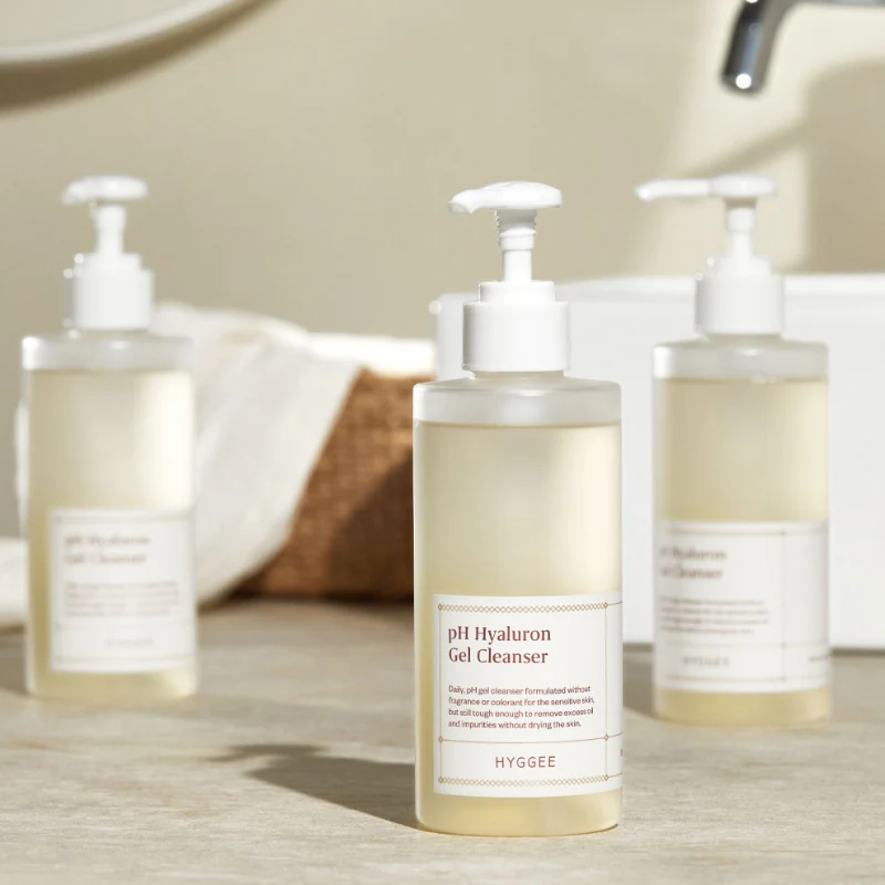 pH Hyaluron Gel Cleanser - Image 5