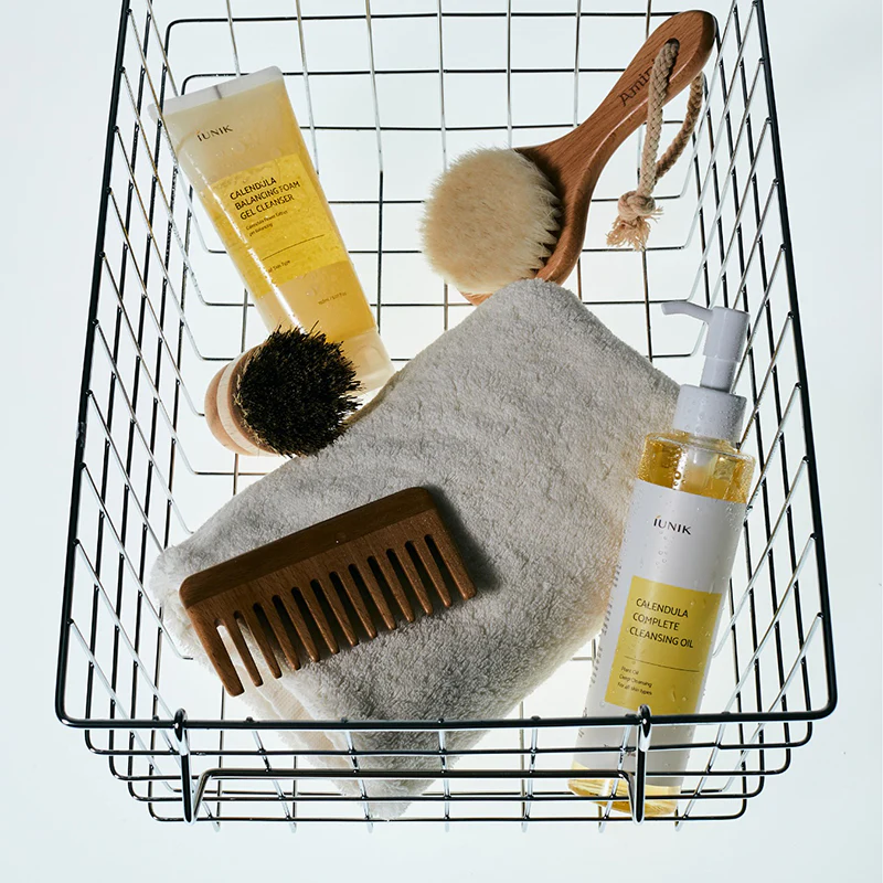 Calendula Balancing Foam Gel Cleanser - Image 7