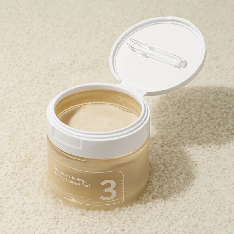No.3 Radiance Glowing Jumbo Essence Pad - Image 2