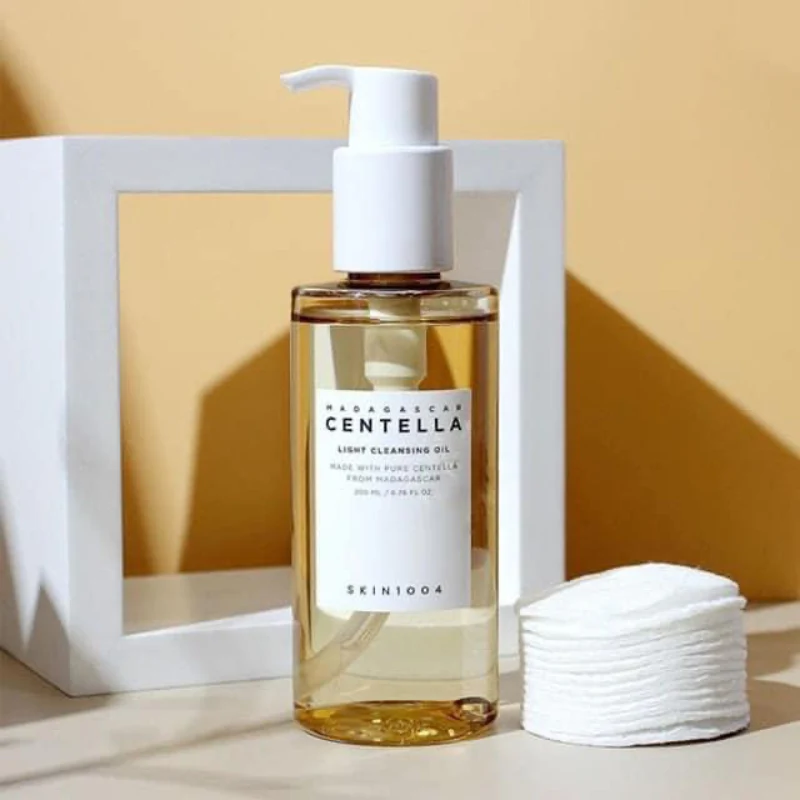 Madagascar Centella Light Cleansing Oil - Image 2